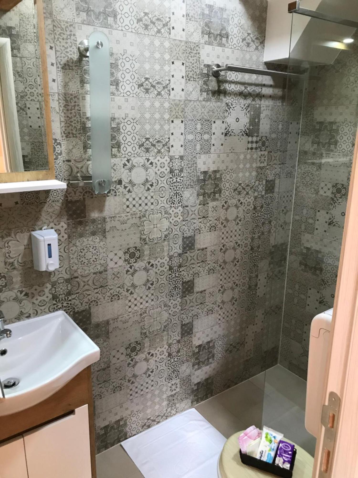 Apartments Pkt Delux Ni 外观 照片